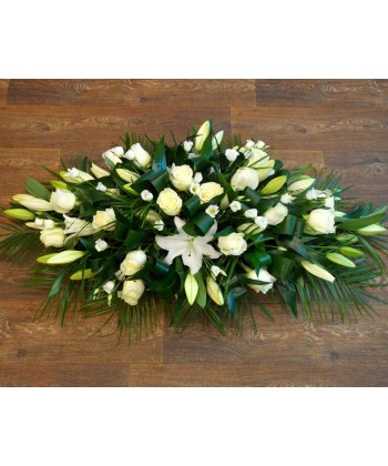 Aranjament funerar crini, livrare flori funerare in romania