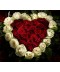 30 trandafiri rosii si 17 trandafiri albi in aranjament tip inima