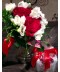 Buchet trandafiri rosii, frezii albe, buchet flori si ciocolata
