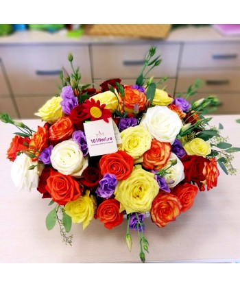 Livrare trandafiri colorati, lisianthus livrare la domiciliu 