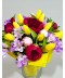 Buchet flori frezii, lalele si bujori livrare acasa