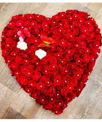 Inima trandafiri rosii livrare la domiciliu 
