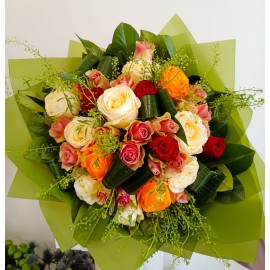 Trandafiri colorati, buchet trandafiri multicolor livrare