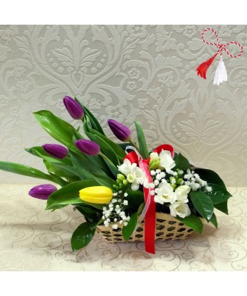 Cosulet de primavara cu lalele, frezii